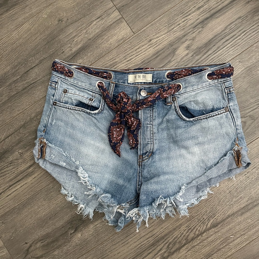 Free People denim cut offs with ribbon detail ✨